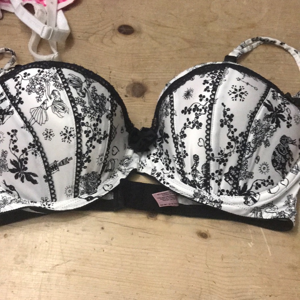 Victoria Secret Bra